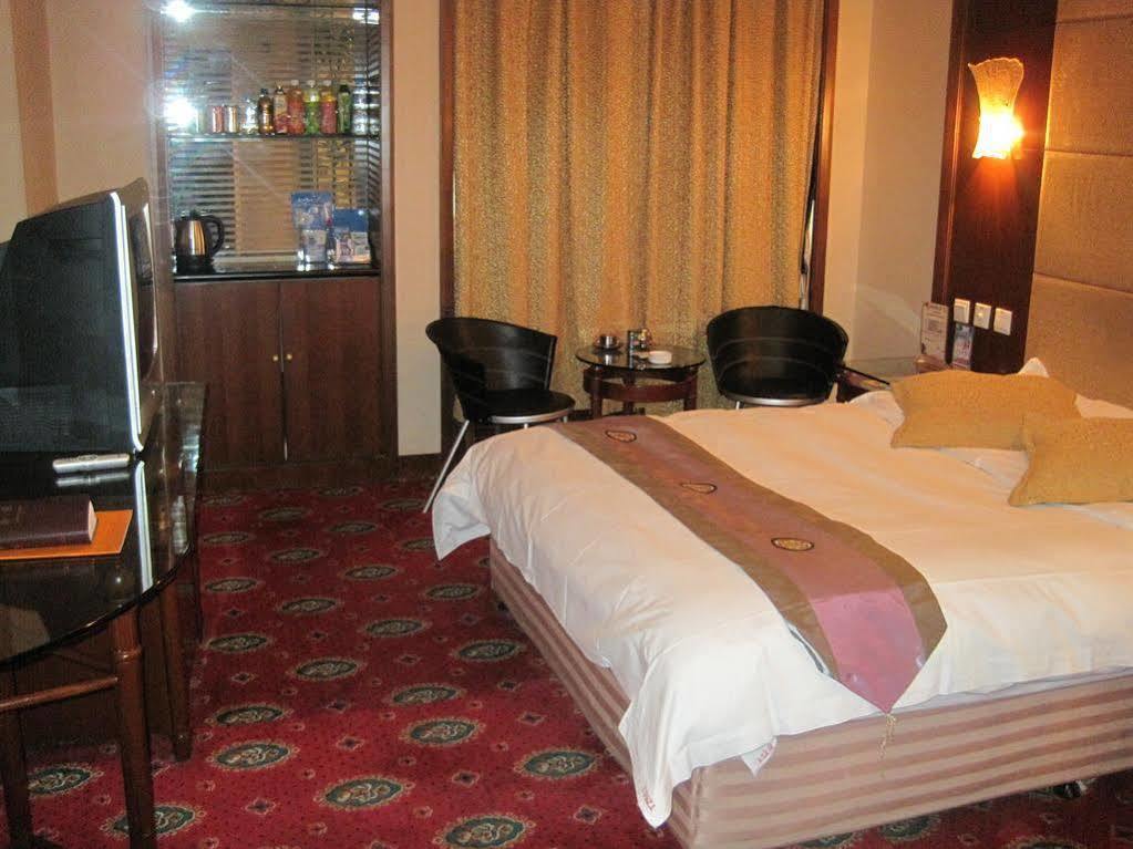 Tianzhi Hotel ハルビン エクステリア 写真